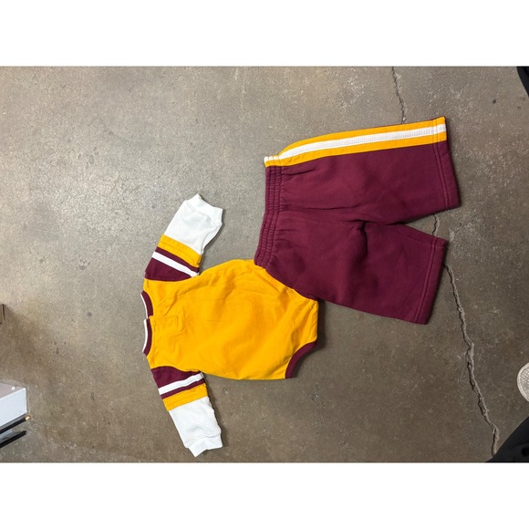 Nike Baby Boys 3/6M Bodysuit Shorts Set‎ Minnesota Gophers Team Outfit - Picture 7 of 7